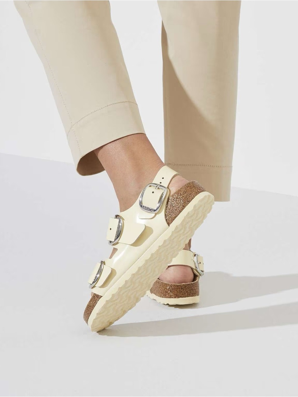 Birkenstock Milano Big Buckle
Natural Leather Patent - High Shine Butter